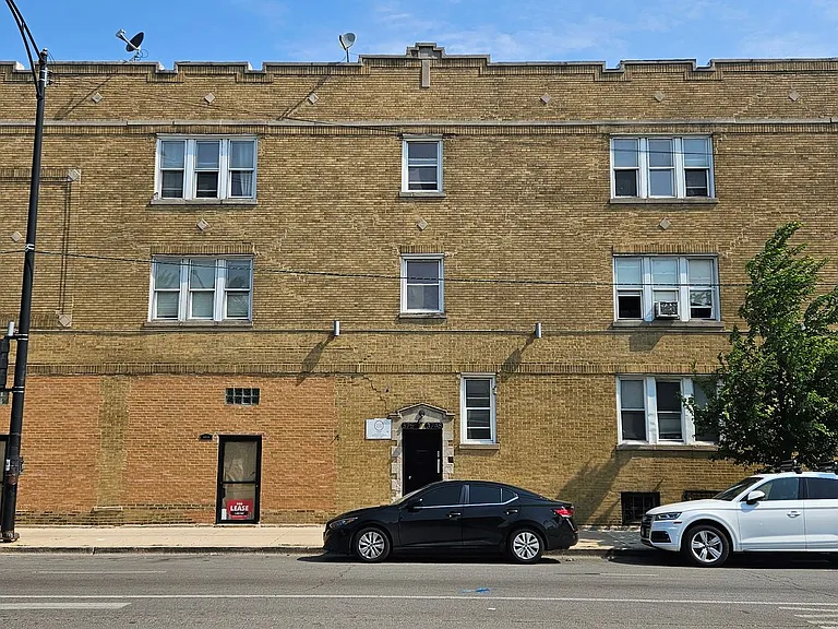 3748-3752 W Division St #3752-3W — Photo 1