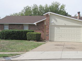 7417 Tunbridge Dr, North Richland Hills, TX 76182