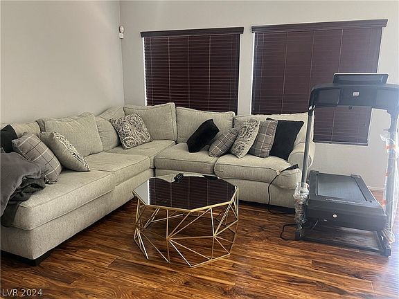 3rd image of 6243 Blushing Willow St