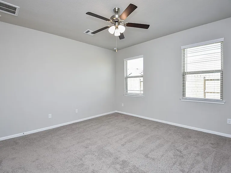 1428 Sundown Glen Ln — Photo 17