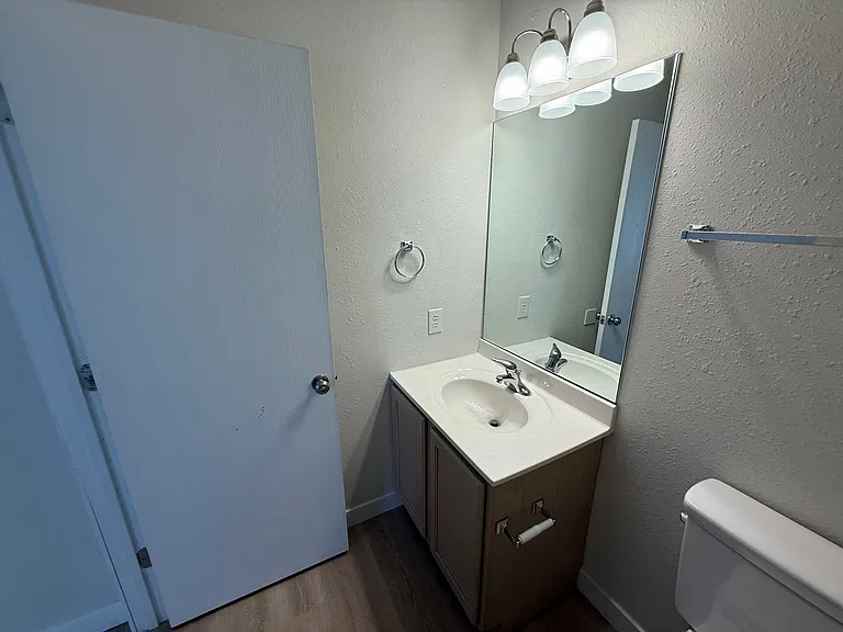 1512-1514 Citadel Dr — Photo 13