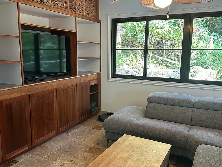 3657 Tantalus Dr — Photo 9
