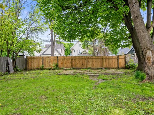 153 Avenue E St, Rochester, NY 14621