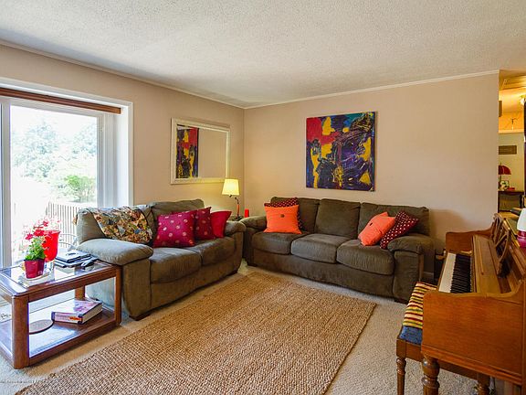 3rd image of 2646 Heather Dr