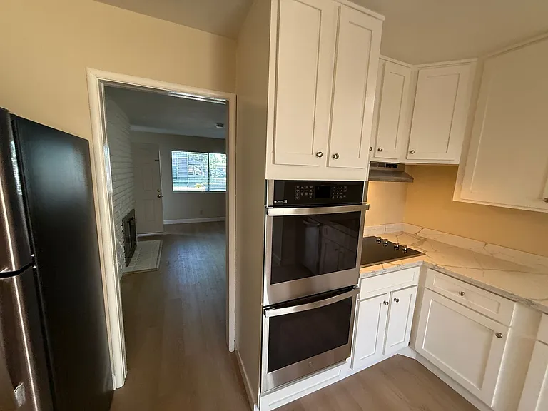 611 Fairview Dr — Photo 9