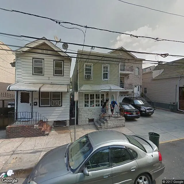 3046 N St SE photo 1