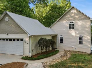 424 Mountain Harbor Dr, Lexington, NC 27292