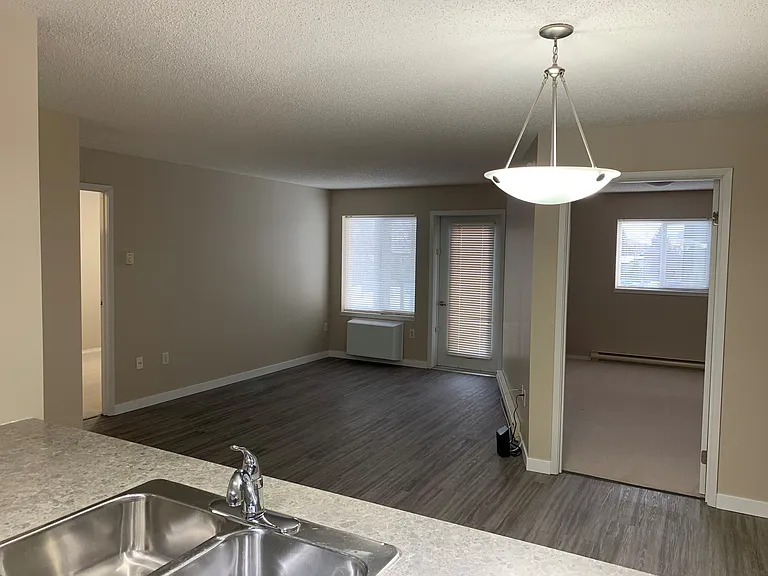 333 Warde Ave — Photo 24