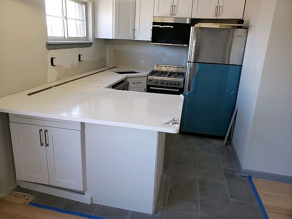 3rd image of 1971 76th St #2