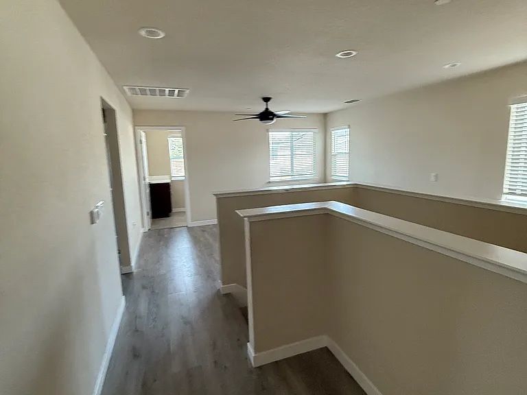 458 Peppercorn Dr — Photo 8