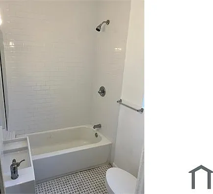 480 NE 162nd St #480 — Photo 3