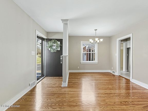 4th image of 34 Narwood Dr