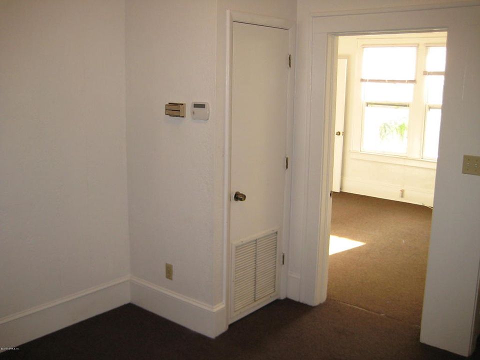 1st image of 345 W 16th St