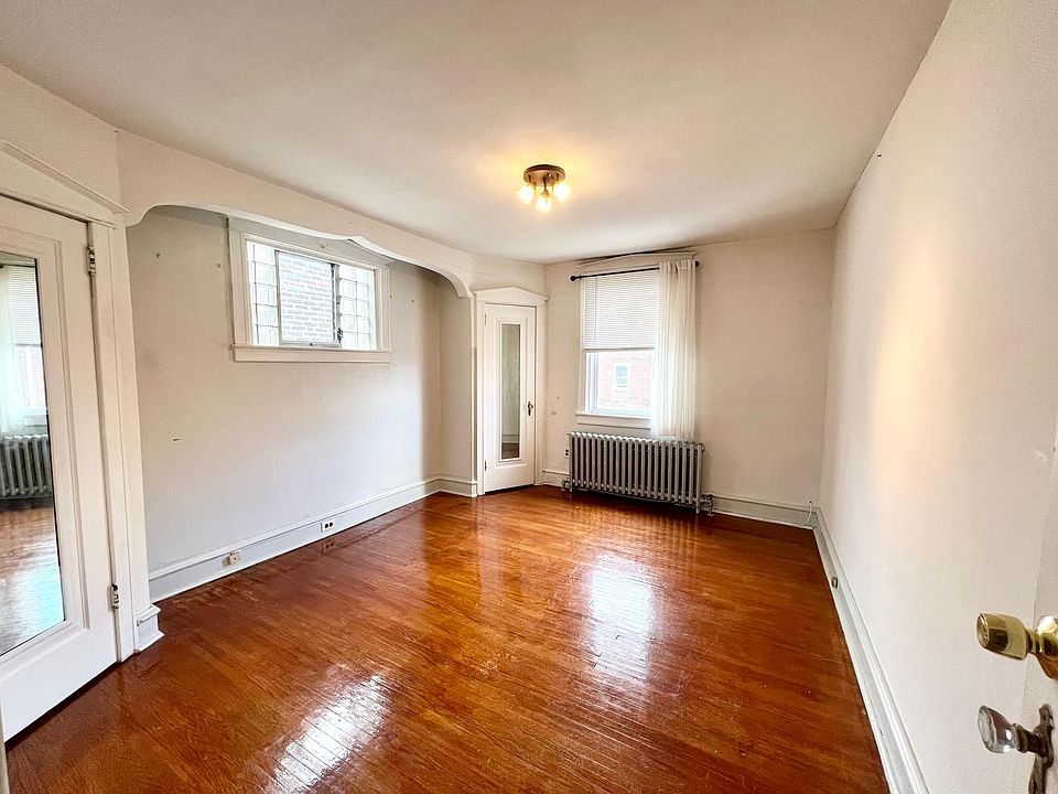2nd image of 3318 Friendship St Floor 2