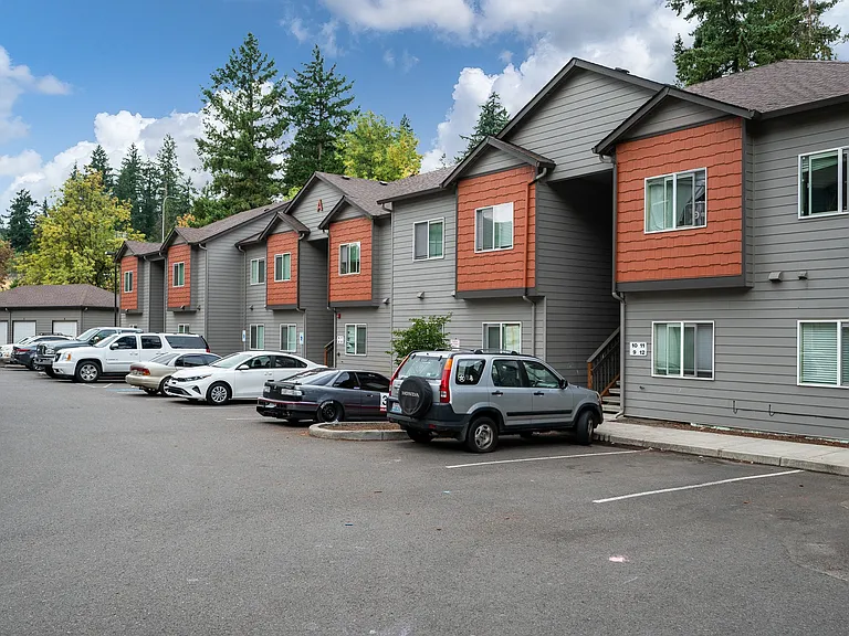 Leverich | Exterior