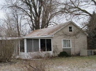 726 Irish Rd, Dundee, MI 48131