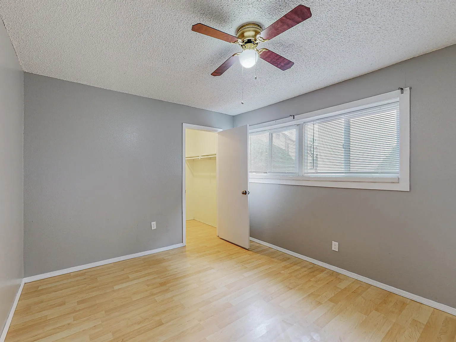 3867 Montgomery Blvd - Apt 1601 - 1 — Photo 4