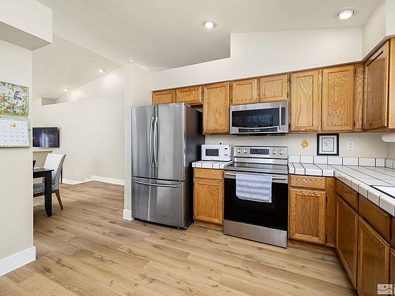 4th image of 4865 Canyon Run Dr