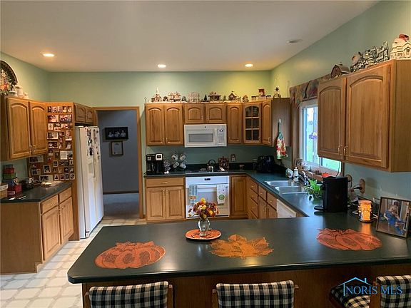 5th image of 501 Bunny Ln