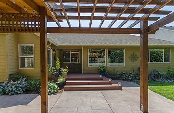 2nd image of 7208 NE 69th St