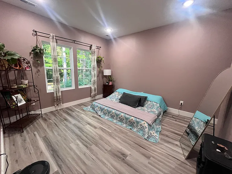 524 Asbury Dr — Photo 12