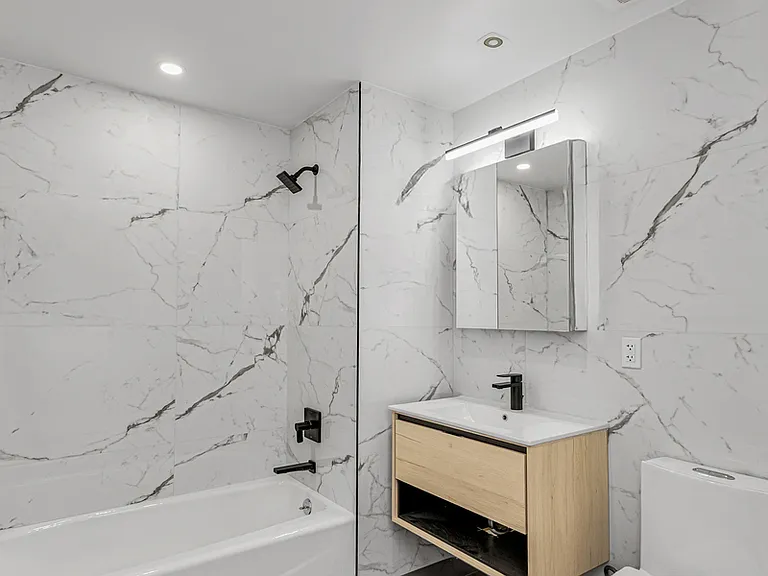 21-10 31st Ave #6F — Photo 12