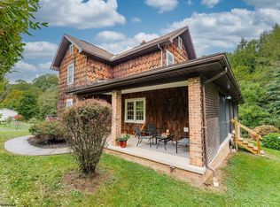 2157 Woolen Mills Rd, Albright, WV 26519