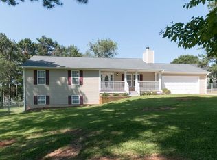 1174 Ironwood Dr, Grayson, GA 30017