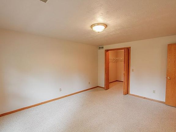 2nd image of 4903 S Ash Grove Ave