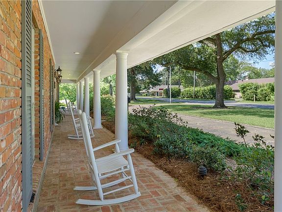 5th image of 1203 Heyman Ln