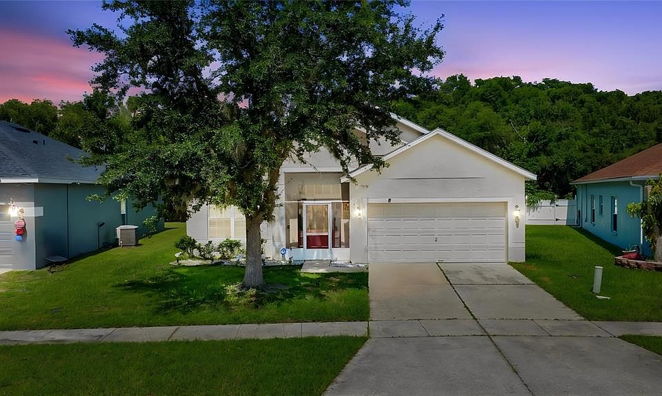 1st image of 907 HACIENDA CIRCLE