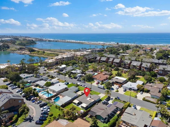 4070 Harbor Dr, Carlsbad, CA 92008