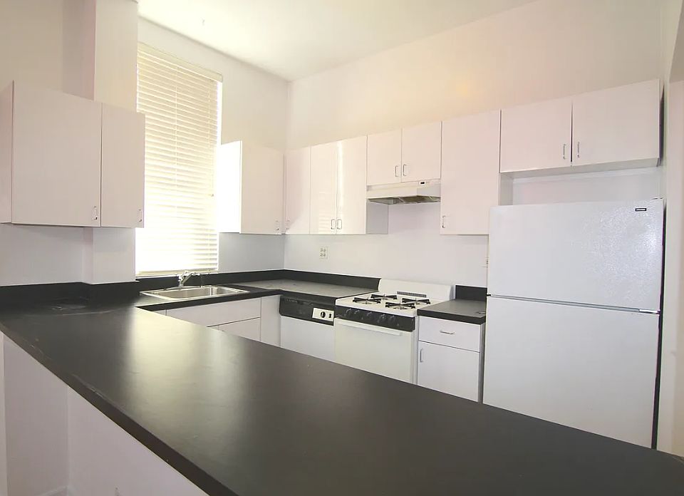 1st image of 301 E 12th St APT 3C