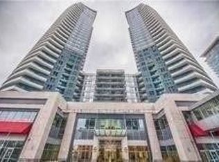 7171 Yonge St #1815, Markham, ON L3T 0C5