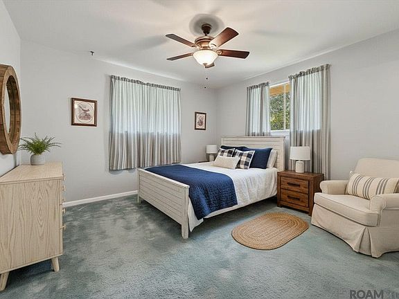 3rd image of 4034 N Maiden Dr