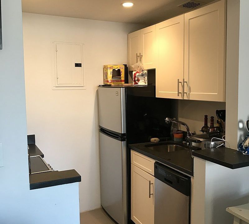 1st image of 24 5th Ave APT 1426