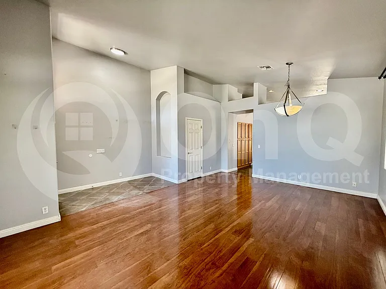 826 W Carob Dr — Photo 22