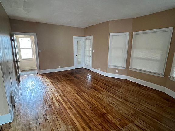 3rd image of 3594 E 153rd St #Up