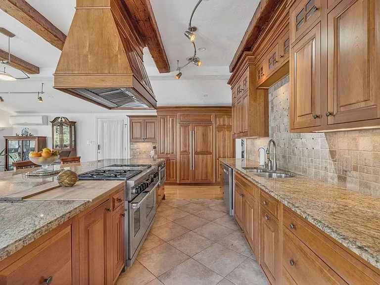 39 Kings Grant Rd — Photo 11