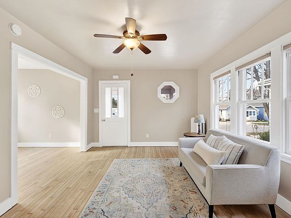 5th image of 2737 Union St