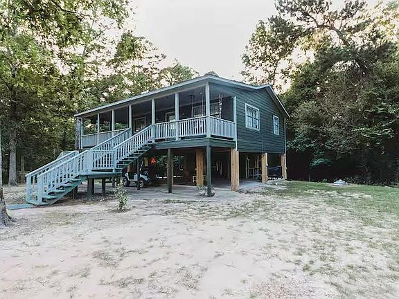 2nd image of 213 Honeysuckle Rd