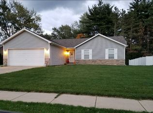 1219 Stanley St, Burns Harbor, IN 46304