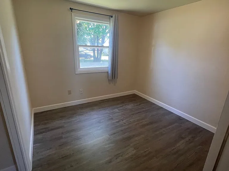 1050 Hiatt St — Photo 20