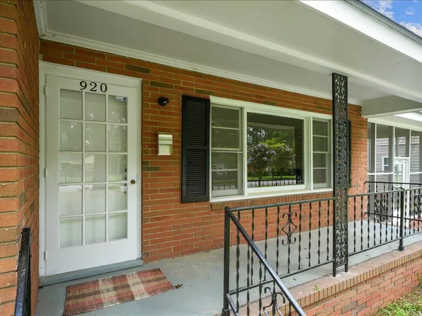920 Cedarbrook Dr, Rocky Mount, NC 27803