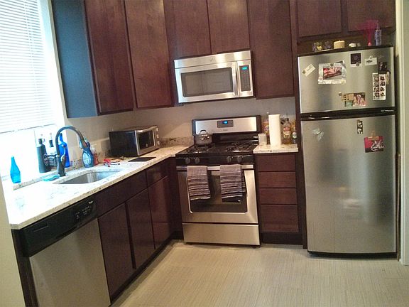 5th image of 3025 N Hamilton Ave #G
