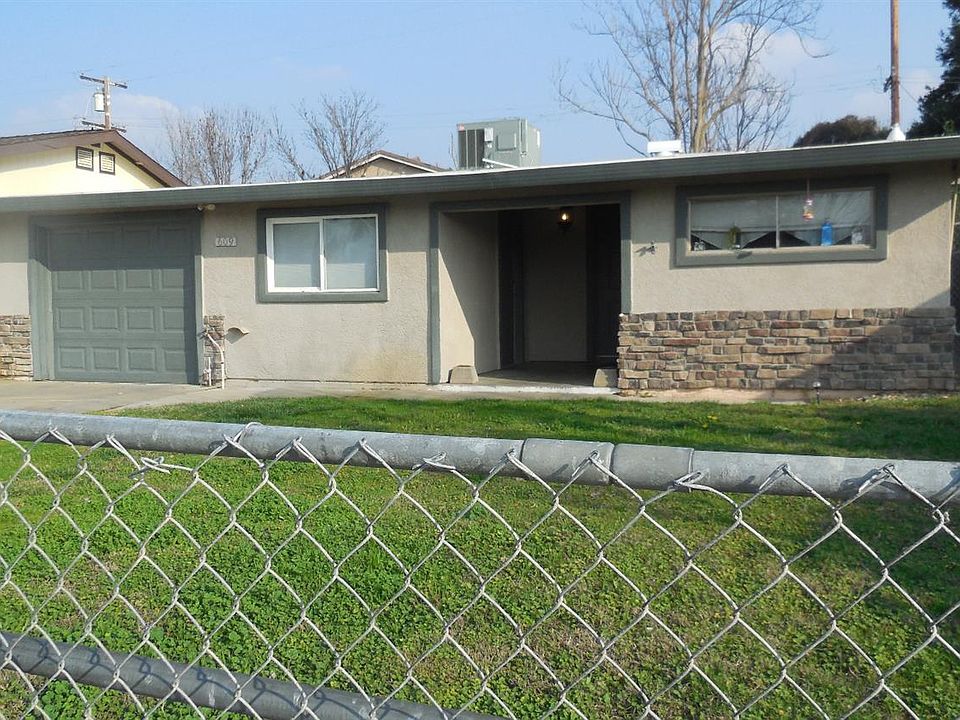 1st image of 609 Hardy Dr