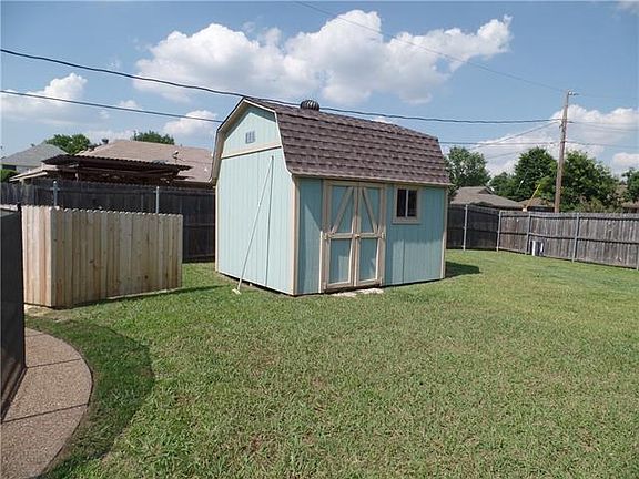 4th image of 8541 Ellis Dr