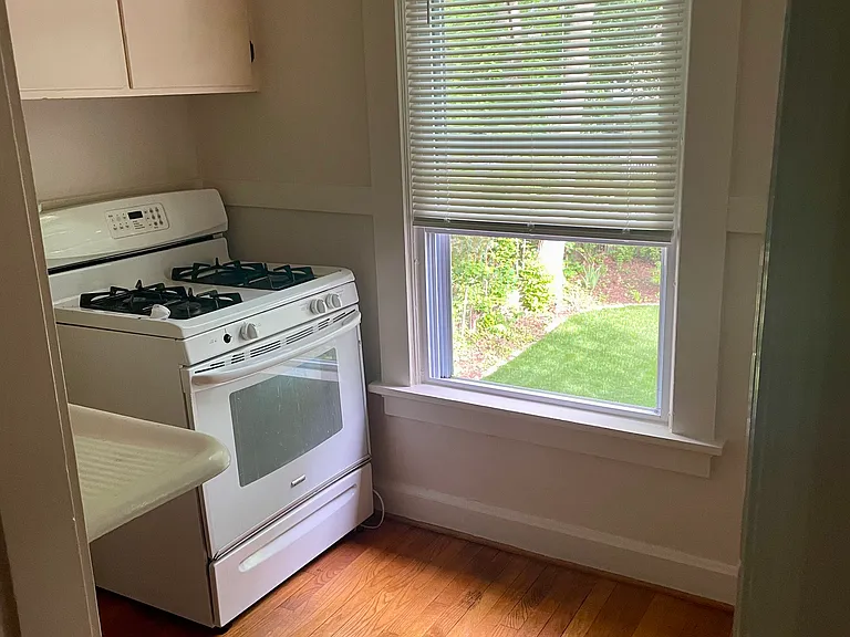 1338 Morrison St #2 — Photo 6