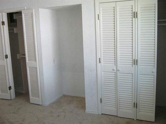 5th image of 1123 Wake Dr