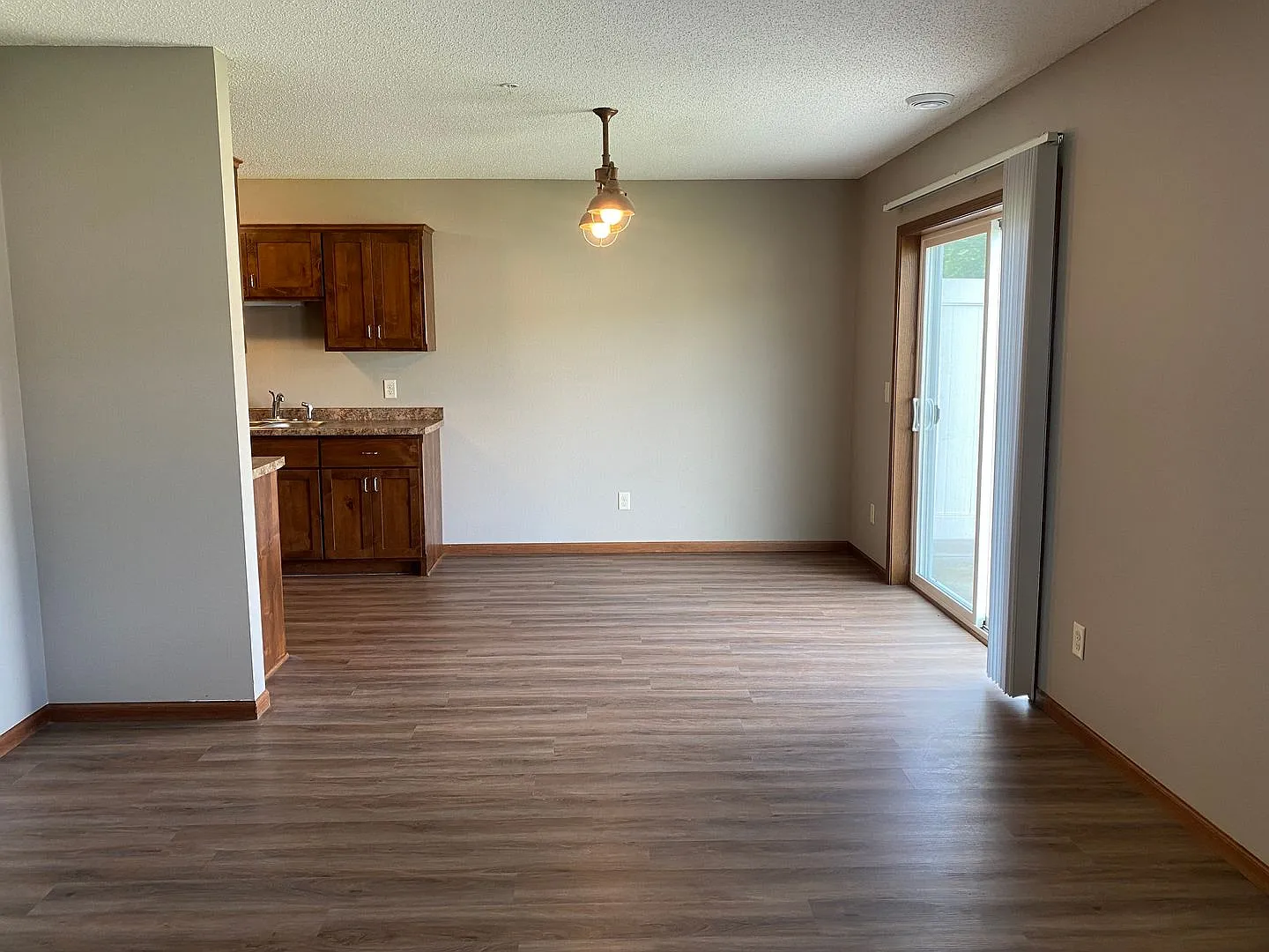 3 Bedroom 1.5 Bath Townhome in Sauk Rapids! — Photo 2